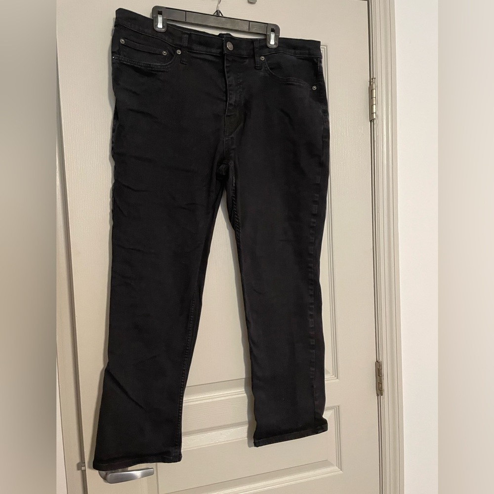 Men's Goodfellow black straight jeans 38w, 30l